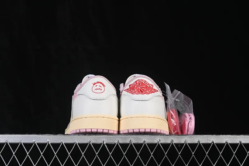 All categories Air Jordan Jordan series basketball shoes Air Jordan 1 Low ZG version Travis Scott x Air Jordan 1 Low OG AJ1 Joe 1 undercut low top full head layer DM7866-600
